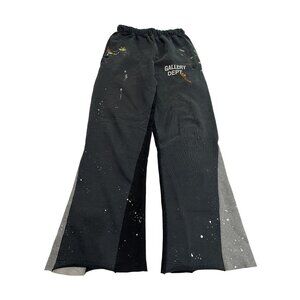 Gallery Dept. Painted Flare Sweatpant in Vintage Black